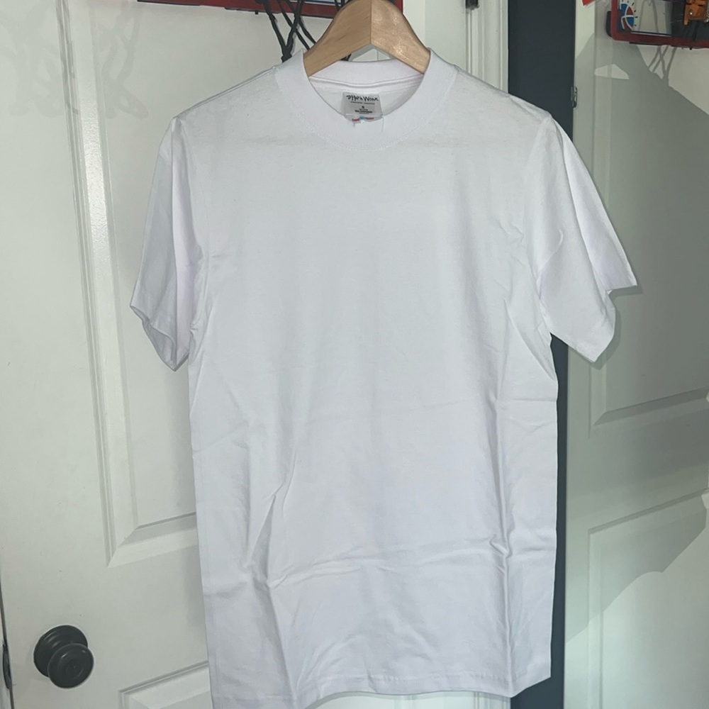White Heavyweight Tee’s from Shakawear!